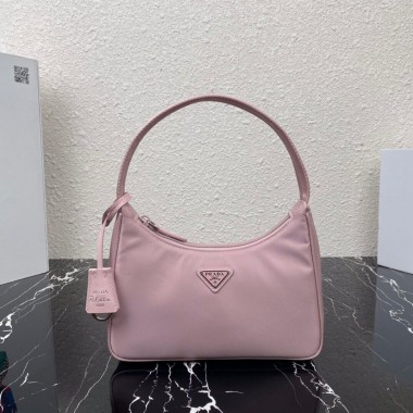 Mini borsa Prada Re-Edition 2005 in Re-Nylon