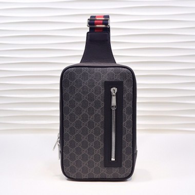 Gucci Marsupio nero con GG 