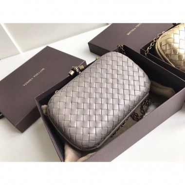 Bottega Veneta Knot Clutch 