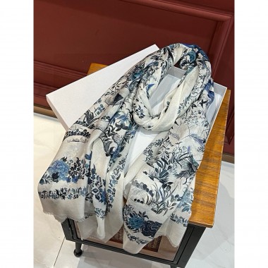 Dior Light-weight Cashmere scarf