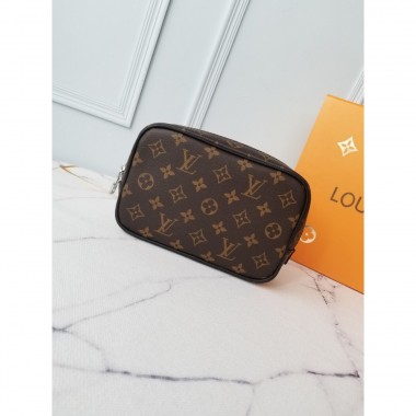 Louis Vuitton Toilet pouch PM