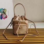 Borsa a spalla Prada Duet in Re-Nylon
