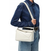 Loewe Small Puzzle in Smooth Calfskin -white
