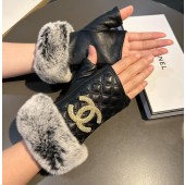 Chanel Leather Gloves
