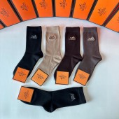 Hermes socks ( 5 pairs)