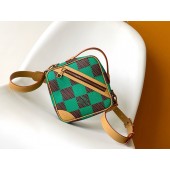 N40563  Chess Messenger 