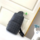 N41719 AVENUE SLING BAG 