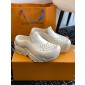  LV shark Clog   , Size 39-45