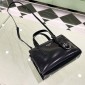 Borsa Prada Re-Edition 1995 mini in pelle spazzolata