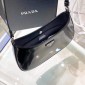 Borsa a spalla Prada Cleo in pelle spazzolata