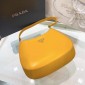 Borsa a spalla Prada Cleo in pelle spazzolata