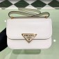 Borsa a spalla in Saffiano