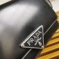 Borsa Prada Emblème in pelle spazzolata
