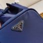 Borsa a spalla Prada Duet in Re-Nylon