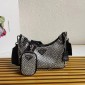 Borsa Prada Re-Edition 2005 in raso con cristalli
