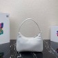 Mini borsa Prada Re-Edition 2005 in Re-Nylon
