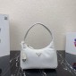 Mini borsa Prada Re-Edition 2005 in Re-Nylon