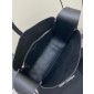 Saint Laurent LE 5 À 7 Supple Large in grained leather - Black