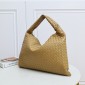 Bottega Veneta Large Hop Shoulder Bag -dark praline