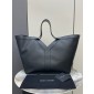 Saint Laurent Y Tote in Leather-Black 