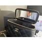 Chanel cosmetic Bag in pelle 