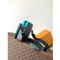 M11648 Trio Messenger