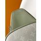 M11702 Avenue Slingbag