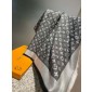 Louis Vuotton Classic monogram shawl / large scarf