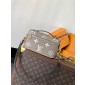 M23081 Pochette Métis East West