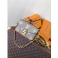 M23081 Pochette Métis East West
