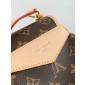M14526 SS25 Collection Trunkie