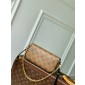 M26587 Wallet On Chain Ivy