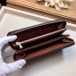 M42616 Zippy Wallet 