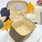 M47280  NICE beauty case 