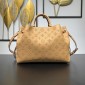 Louis Vuitton Bella Tote in pelle