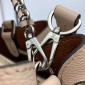 Louis Vuitton Bella Tote in pelle