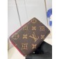 M82377 Lou Wallet