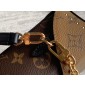 Louis Vuitton M82465 Camera Box