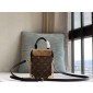 Louis Vuitton M82465 Camera Box