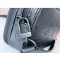 M82544 Alpha wearable wallet