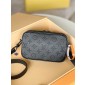 M82544 Alpha wearable wallet