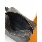 M83113 Trousse Toilette Locker Dopp Kit