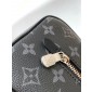 M83113 Trousse Toilette Locker Dopp Kit