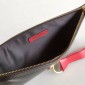 Valentino Pouchette Vring in Vitello