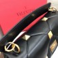 Valentino Borsa a Spalla Roman in Nappa - Media / Grande 